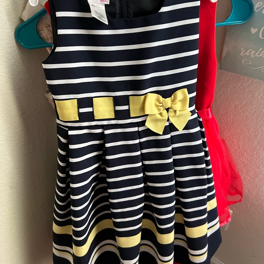 Girls dress like new!